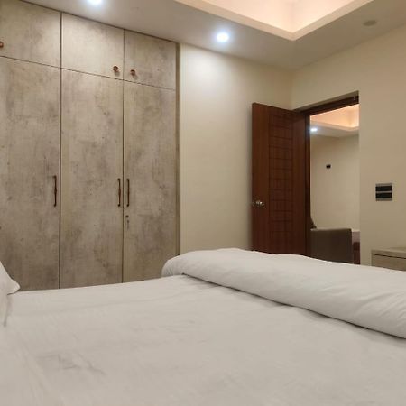 Villa In Vrindavan, Hare Krishna M Zewnętrze zdjęcie