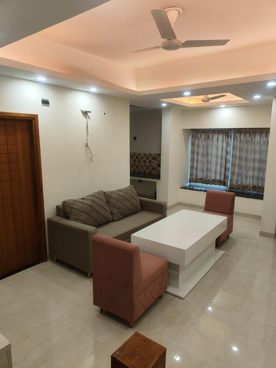 Villa In Vrindavan, Hare Krishna M Zewnętrze zdjęcie
