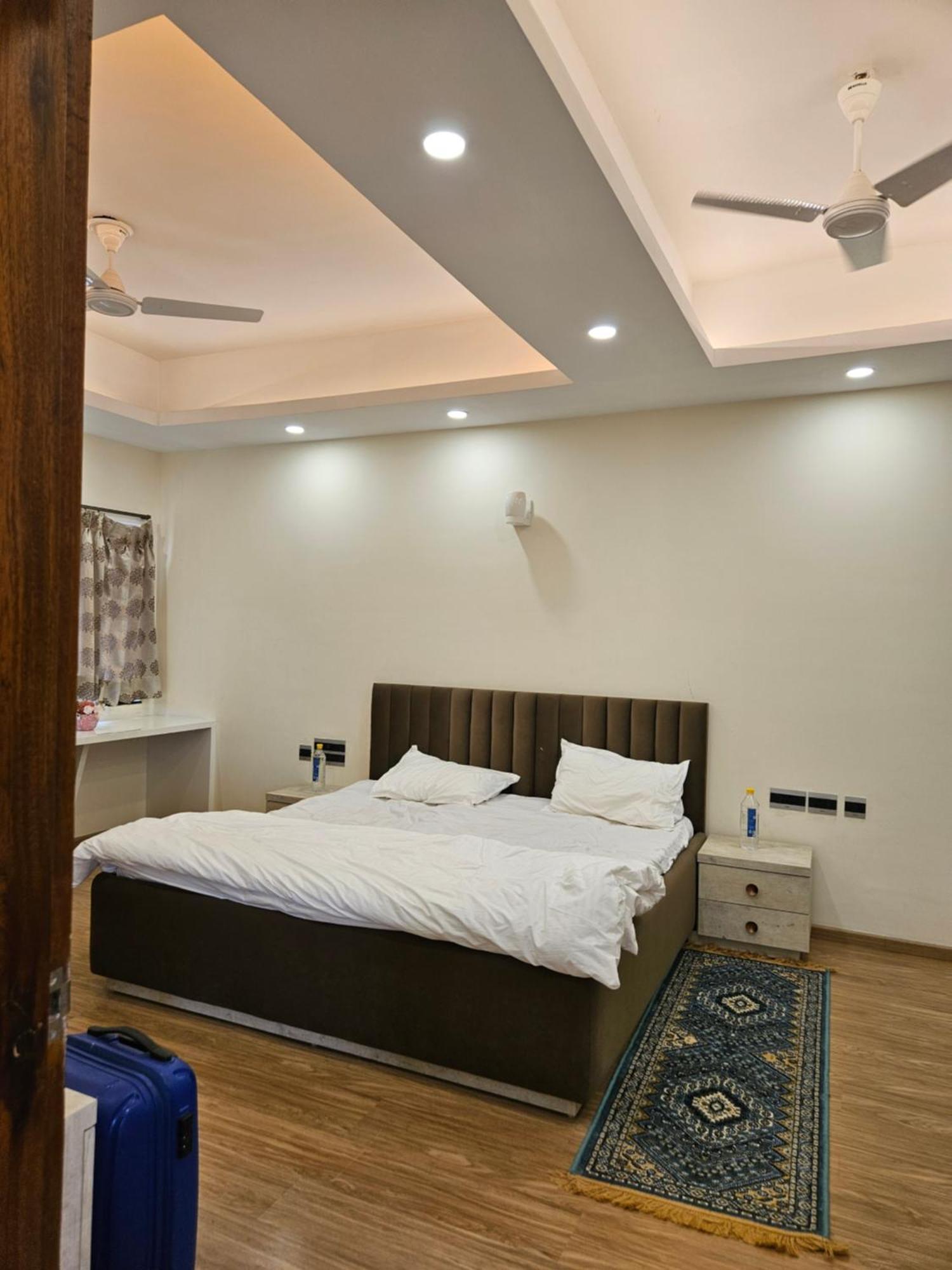 Villa In Vrindavan, Hare Krishna M Zewnętrze zdjęcie